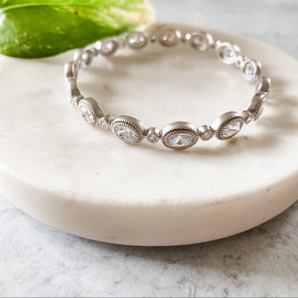 Freida Rothman Jewelry - Freida Rothman • Raindrop Bangle Bracelet